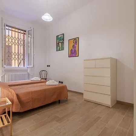 Piazza Aldrovandi Quiet Lovely Apartment